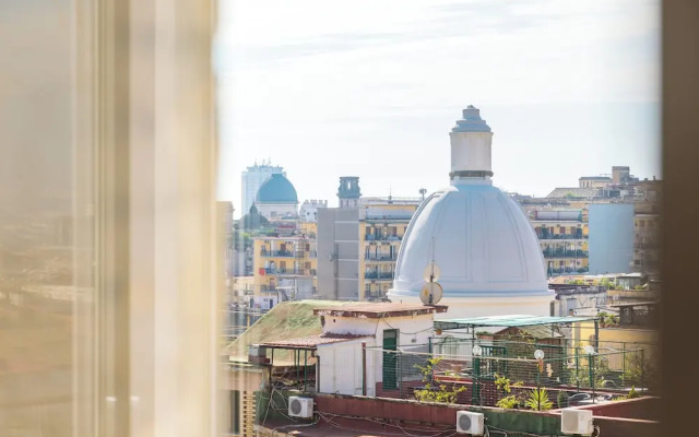 Sunny Panoramic Apartment by Napoliapartments