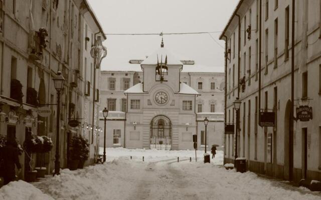 La Finestra sulla Reggia Bed & Breakfast