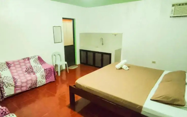 Flo Bed and Breakfast