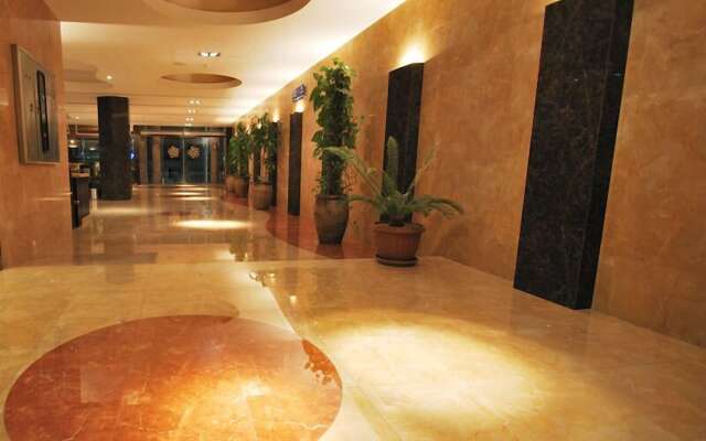 Peninsula Suites