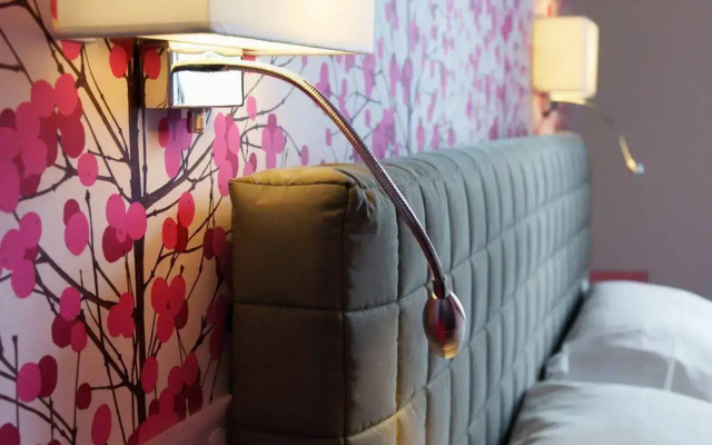 Qualys-Hotel Le Pavillon d Enghien