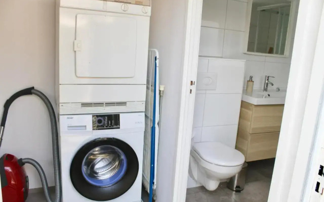 Spacious Family Holiday Home (7p), Free indoor parking