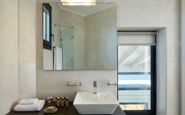 Eleia Seafront Rooms & Villas