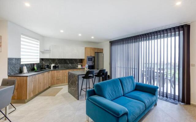 Stunning Apartment with pool-Hosted by Sweetstay