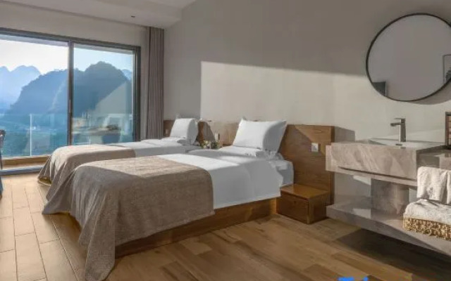 Xingyi Wanfeng Linyue Qili Mountain and Homestay
