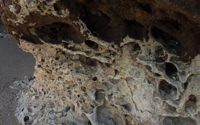 Pangani Cliffs Lodge