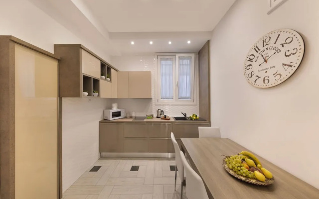 YourHome - Royal Blue Suite