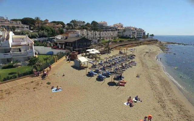 Puerta Del Mar Beachfront And Pool