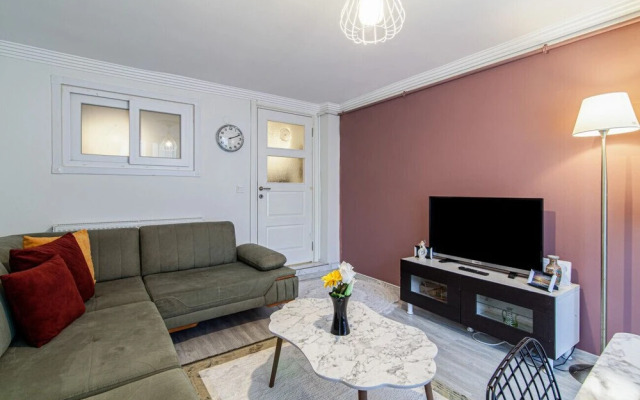 Cozy Flat Close to Various Malls in Kagithane