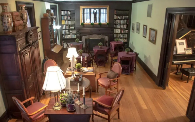 Historic Benner Mansion