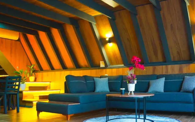 Relax House