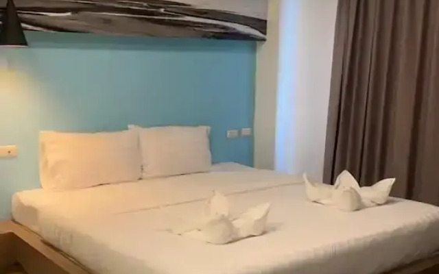 Hotel The Journey Patong New