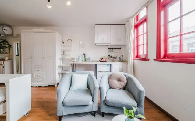 Cozy Apartment Best Location 302