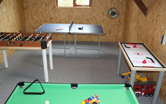 Splendid Holiday Home With Jetty, Waterfront Terrace, Garden