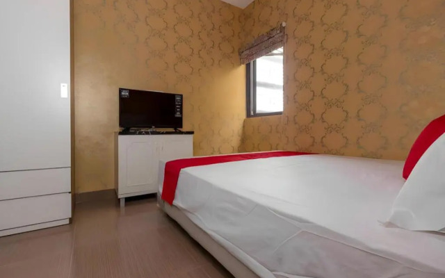 RedDoorz Plus @ Cipete Damai