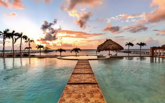 Hol Chan Reef Resort Villas