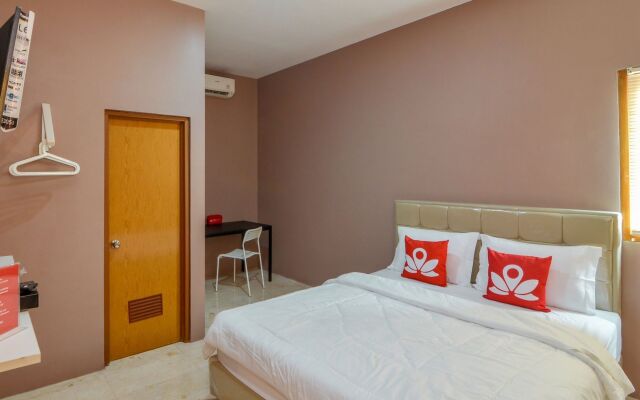 ZEN Rooms Basic Meruya Selatan