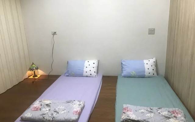 Fang Ju Backpackers