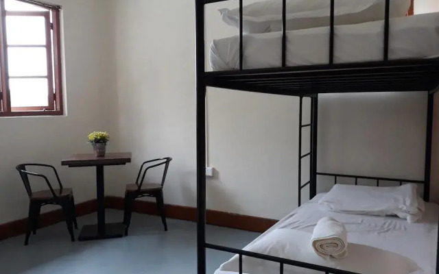 Farm Guest House - Hostel