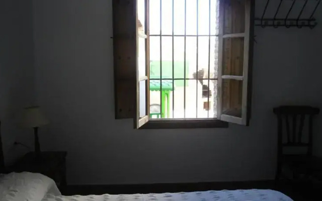 Almachar Apartahotel