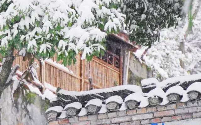 QingXi Zen Courtyard Retreat in Fenghuang