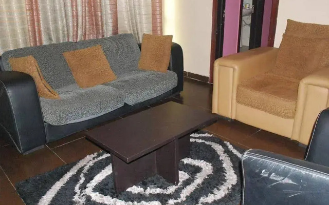 Emglo Suites