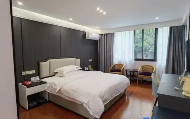 Yiyuan Hotel