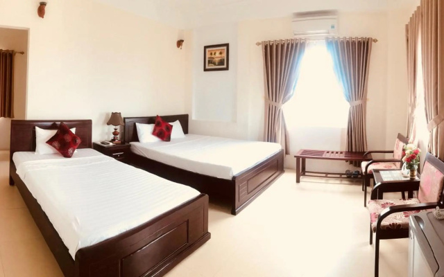 Nam Long Plus Hotel – Guest Rooms – Dong Hoi