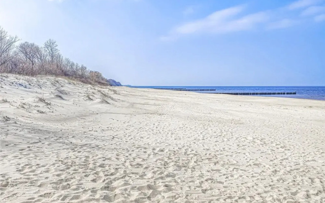 Awesome Home in Jaroslawiec With 1 Bedrooms