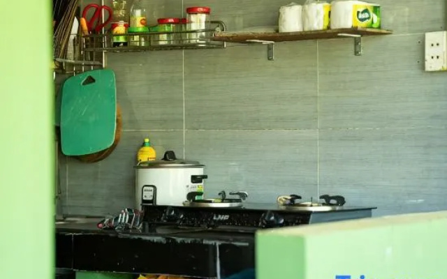 The snail haven pub and stay – Kitchen – Con Son