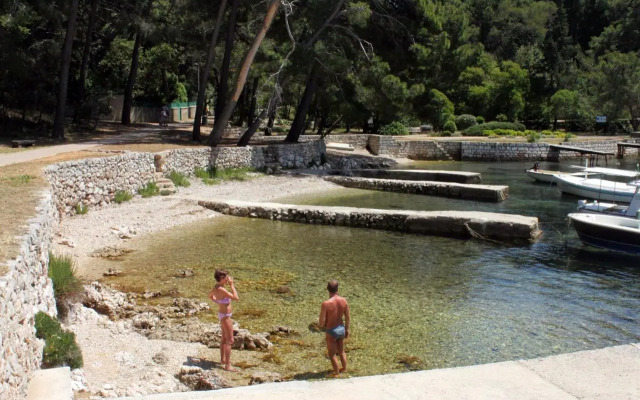 Apartments by the sea Mali Losinj (Losinj) - 7974
