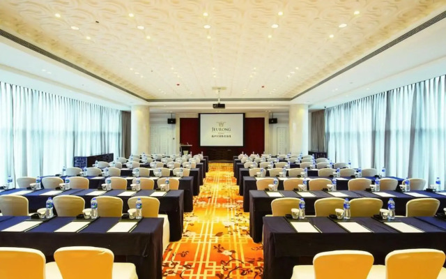 Fuzhou Jeurong Hotel
