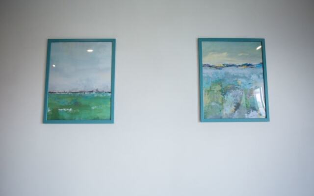 OwnAStay Midhill by Symphony Suite