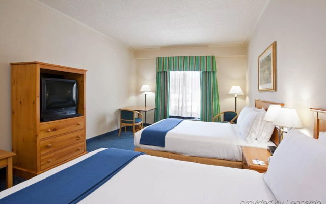 Holiday Inn Express Breezewood by IHG