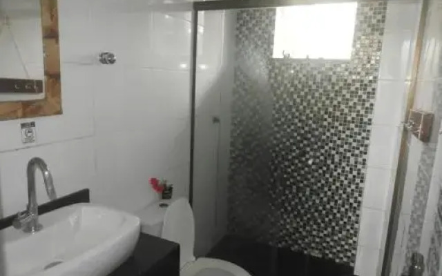 Rio Surf House Hostel e Pousada