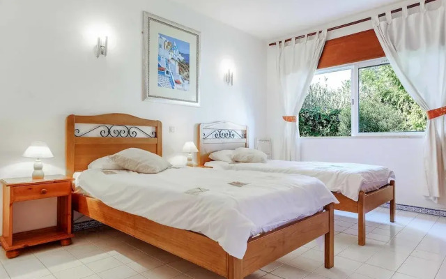Villa Oliveiras