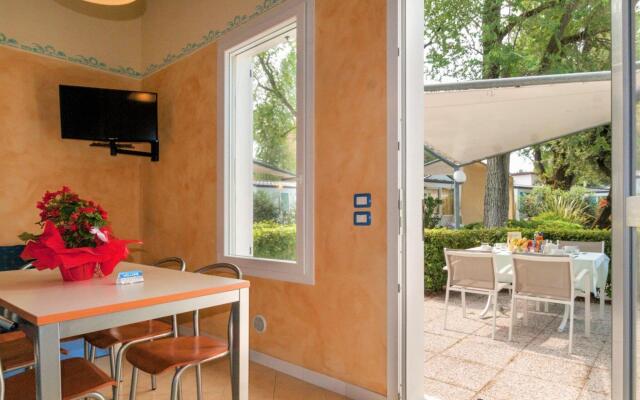 Tasteful holiday home in Lido di Pomposa with private pool