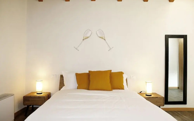 Smart Rooms & Restaurant