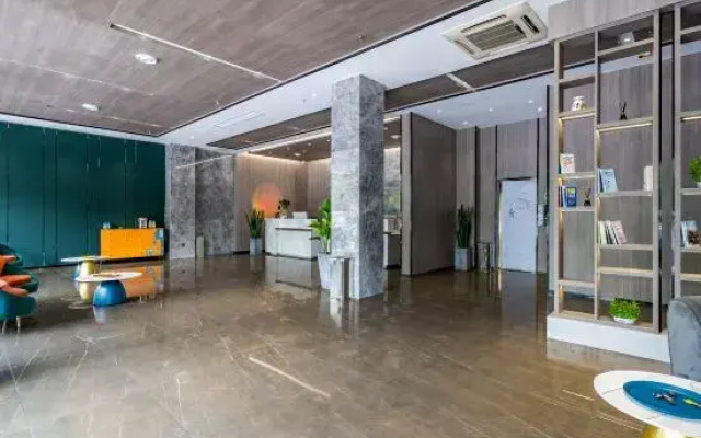 Gujing Junlai Hotel (Tiantian Runcheng Plaza)