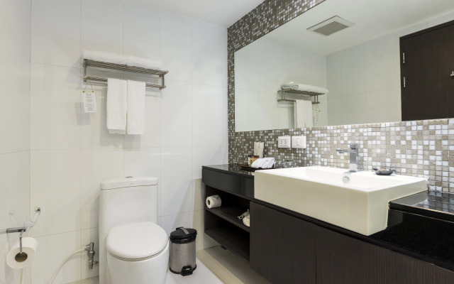 Отель Maitria Sukhumvit 18 Bangkok – A Chatrium Collection