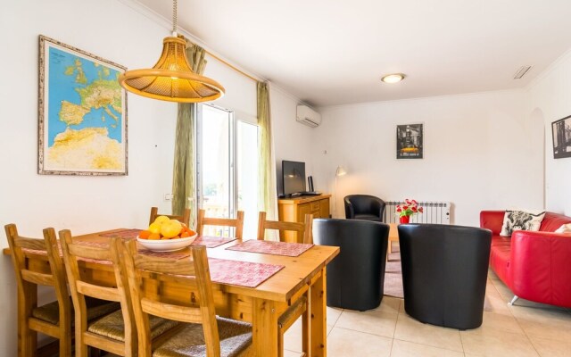 Detached villa with private swimming pool in Pedreguer