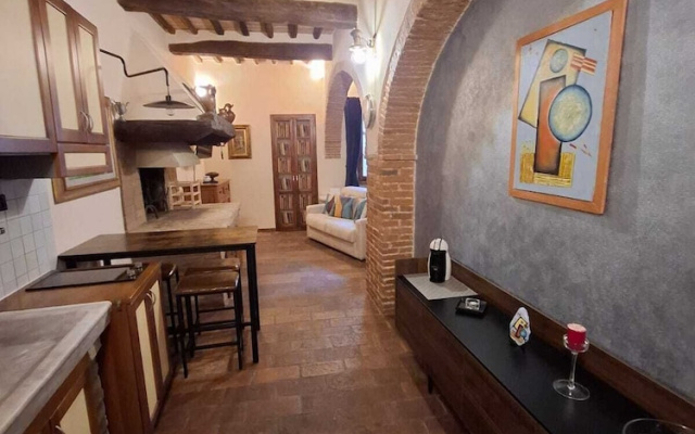 Il Pacchiarotto-Medieval Walls