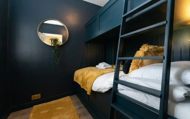 Host Stay Luxe on Margaret Street