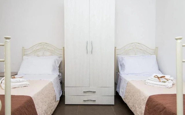 Galileo Suites & Apartments