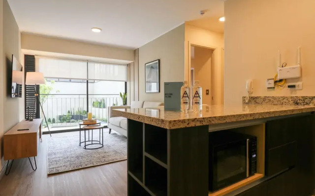 w Comfy 1BR Apartment w Balcony in Miraflores
