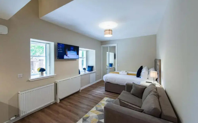 Rosedene Highland House - King Studio Apartment 9