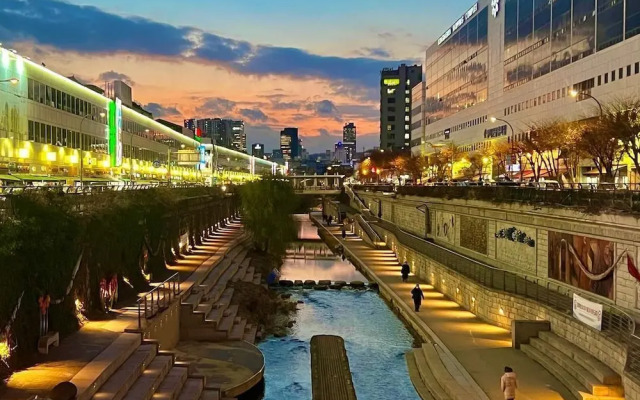 Myeong Artravel Hostel