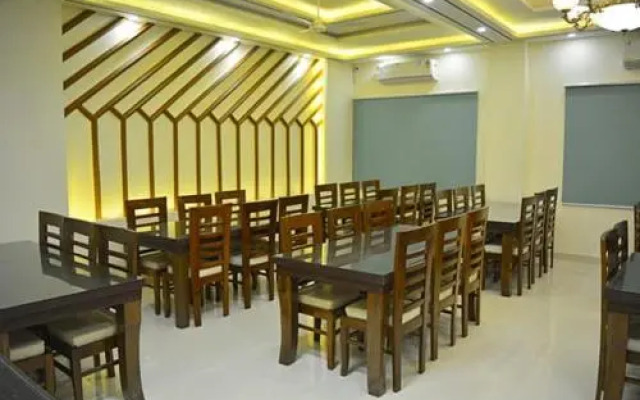 Hotel Laxmi Heights