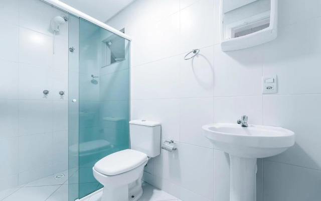 Apartamento 2 dormitórios no centro de Bombinhas