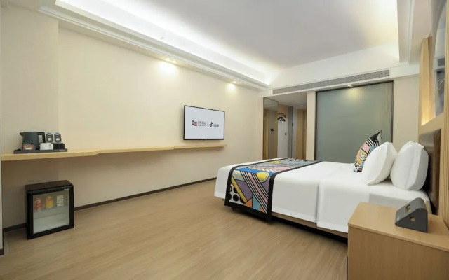 Yizhi X Hotel - Guangzhou Baiyun Airport